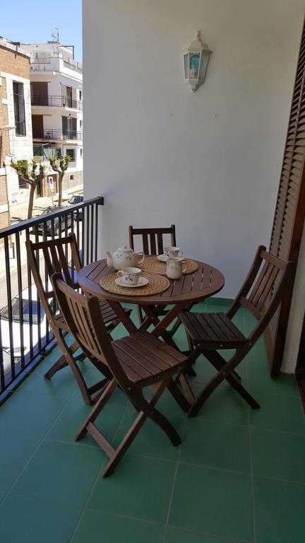 Apartamento Hector En سيدجيس المظهر الخارجي الصورة